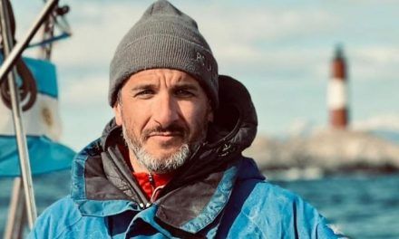 Diego Quiroga aboard the Pic La Lune: a sailing trip to the end of the world