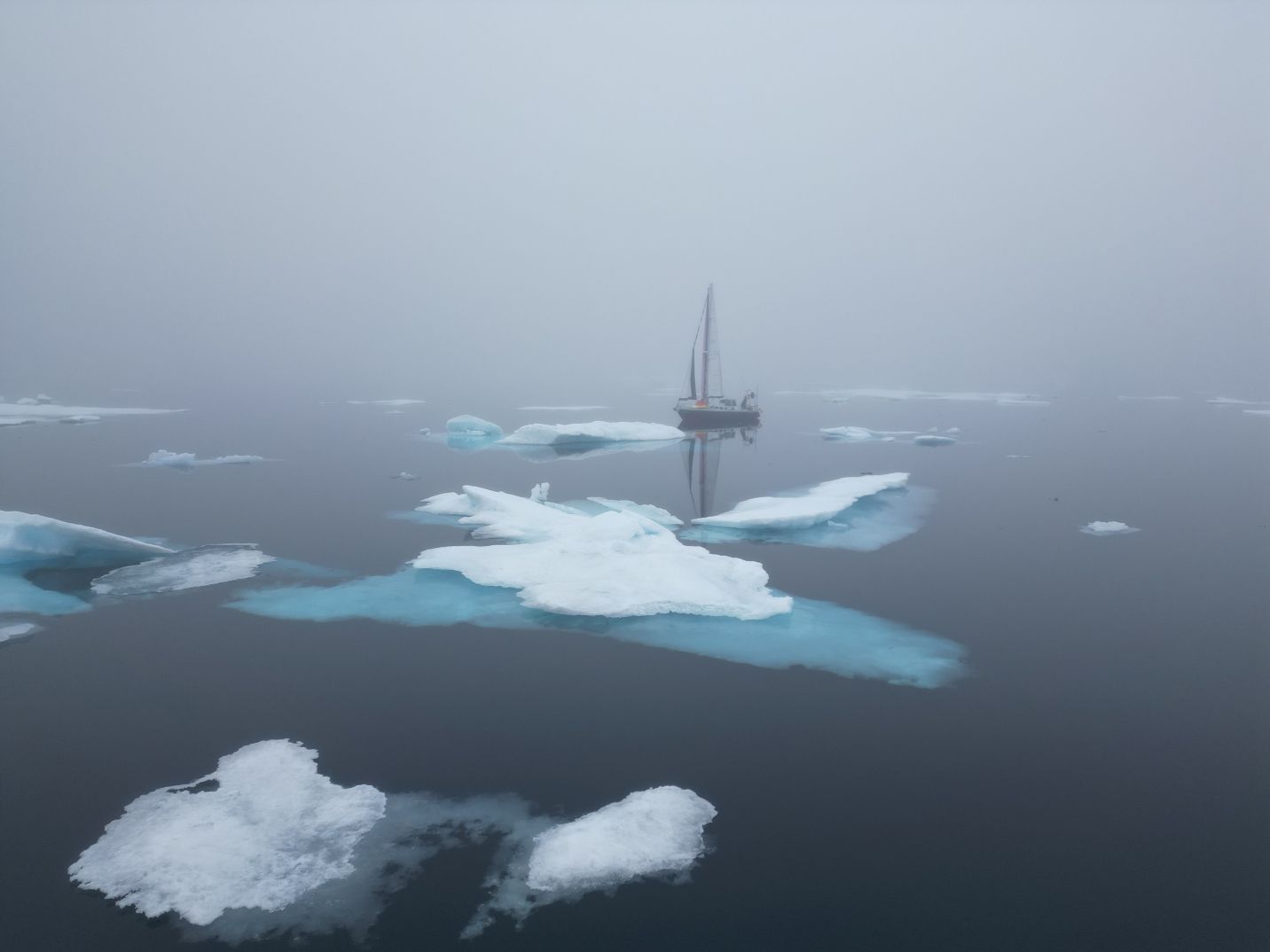 tamara klink a vela en paso del NW