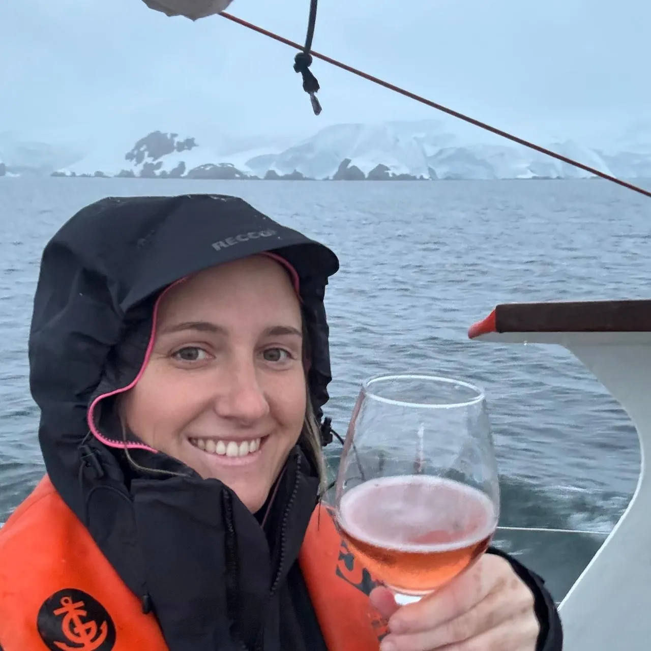 Año nuevo 2026 llegando a la Antartida