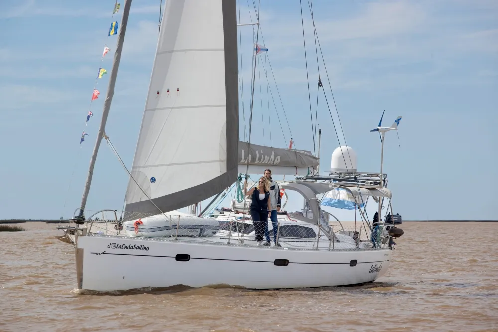 La Linda Sailing: o sonho de dois homens de Córdova que deixaram as montanhas pelos mares do mundo.